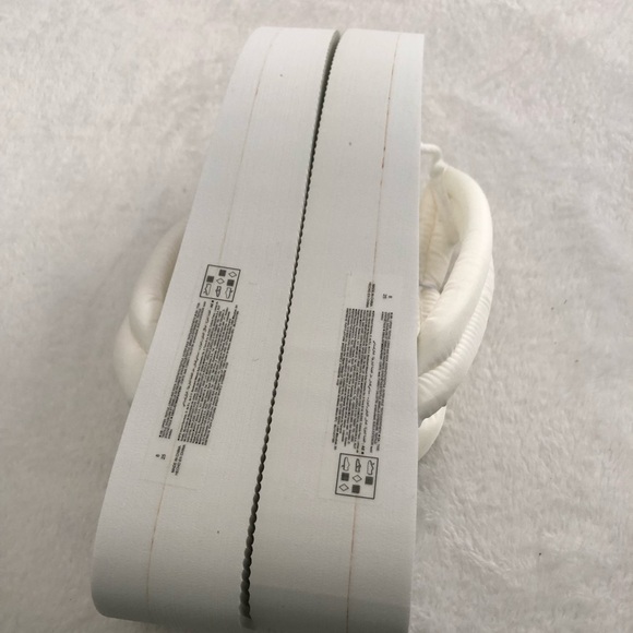 New old navy puffy platform sandals slides, women size 8 - Picture 5 of 12